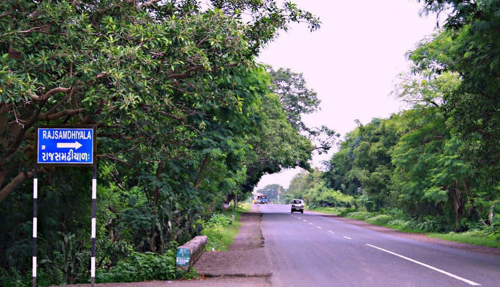 Rajsamdhiyala village